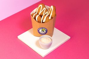 Chilli Pops: Nuggets with Jalapeno, vegan melty Cheese and Peppers with Yogurt Sauce at Green M'ama  in Rome