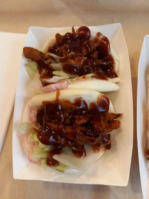 Bao con vegan pulled pork at Green M'ama  in Rome