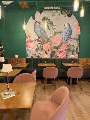 Hall view 2  at Green M'ama  in Rome