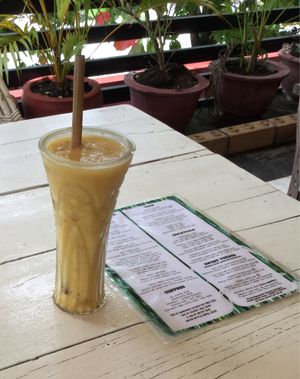 mad monk smoothie at DAO of Life in Sihanoukville