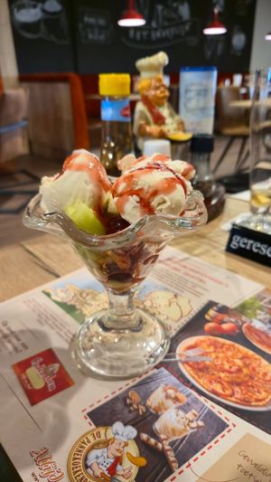  at De Pannekoekenbakker Holten in Holten