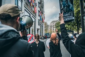 Manifestation anti-fourrure du Collectif SIPE et de plusieurs autres organisations contre Louis Vuitton (LVMH) - 2022 at Collectif SIPE in Paris