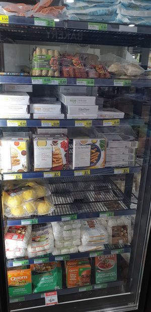 Field roast & buns at Williamson's FoodWorks in Gisborne