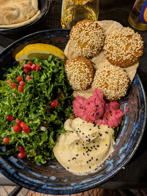 Falafel Salat at Fatoush Schöneberg in Berlin
