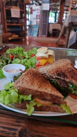 Vegan BLT  #Veganuary at Art Cafe in Koh Phangan