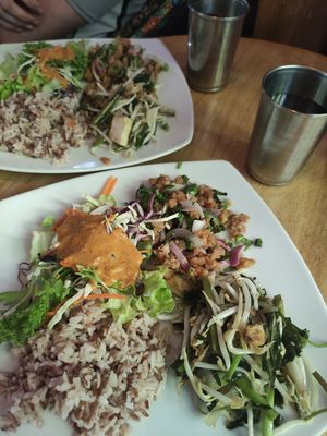 Lunch set w unpictured soup 100THB (refills 50THB) at Art Cafe in Koh Phangan