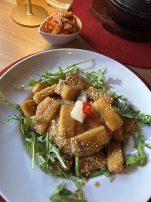 Garlic tofu with rice & kimchi   at Kims Kimchi in Bochum