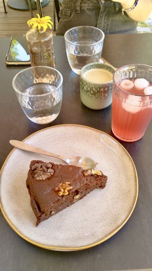 Fondant Chocolat/Noix 🍫🌰 et Kéfir Framboise/Hibiscus 🍓🌺  at La Tisanerie Gourmande in Blaye