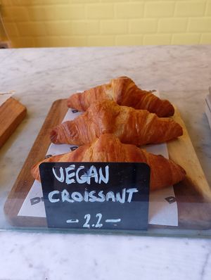 Croissant at DUPLA in Bilbao