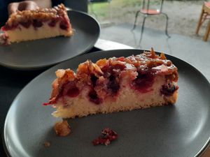 Kirche-Mandel Kuchen at Café Bar Lumbono - Showroom in Gauting