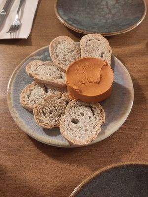 The classic starter at PÖTSTOT in Barcelona