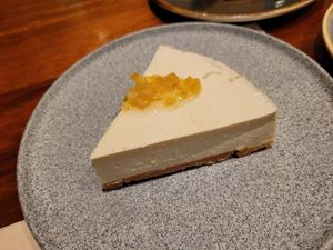 Cheesecake at PÖTSTOT in Barcelona