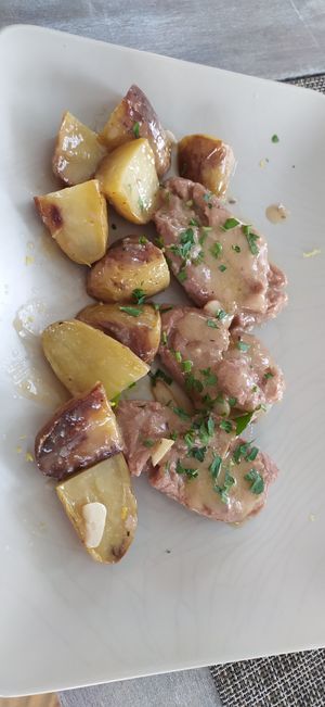 Scaloppine al limone at Swami's Garden in Praia Da Luz
