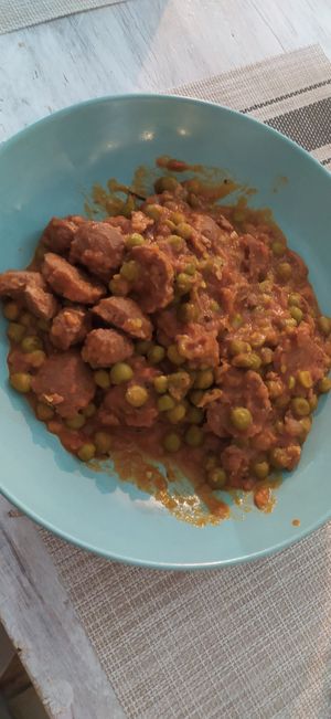 Spezzatino con piselli at Swami's Garden in Praia Da Luz