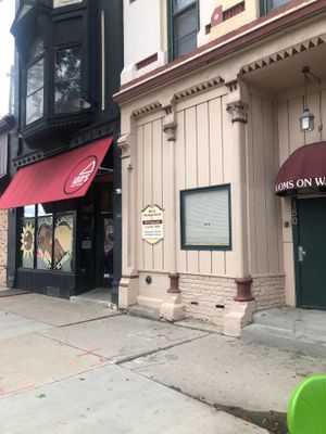 Outside facade  at Ian's Pizza in Milwaukee