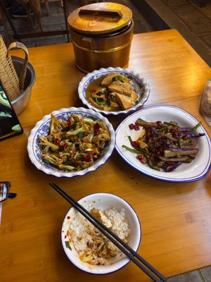 Eggplant is a must try at Xiao Xiong Si Fang Cai - 小熊私房菜（天门山索道店） in Zhangjiajie