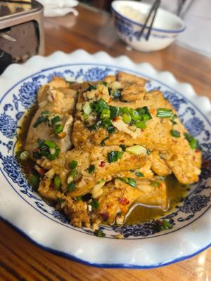Pan fried beancurd at Xiao Xiong Si Fang Cai - 小熊私房菜（天门山索道店） in Zhangjiajie