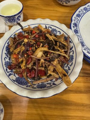   at Xiao Xiong Si Fang Cai - 小熊私房菜（天门山索道店） in Zhangjiajie