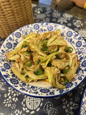 Cauliflower   at Xiao Xiong Si Fang Cai - 小熊私房菜（天门山索道店） in Zhangjiajie