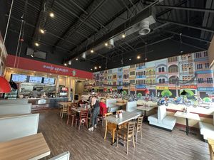 Inside seating  at Phở Street Cafe in Wylie