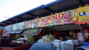 the market at Mercado Miguel Hidalgo in Tijuana