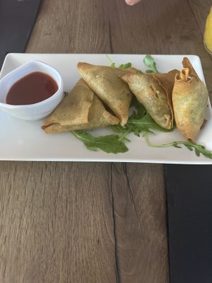 Samosa’s  at Le Petit Blangy by Mezzaluna in Saint-laurent-blangy