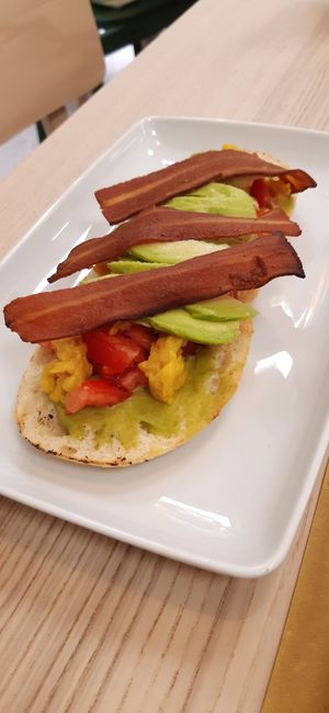 Avocado toast at Red Carrot in Turin