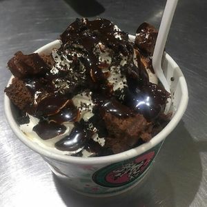 vegan sundae at Babes Ice Cream in Milwaukee