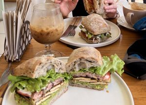   at cafe432.cl in Los Angeles