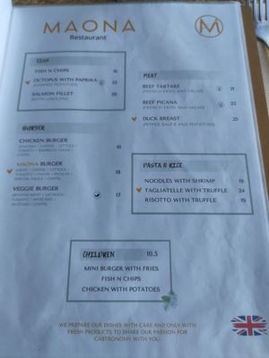 Menu main courses at Maona (Nomi) in Mallorca