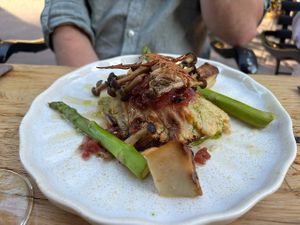 Knolselderij met paddenstoelen at HOTEL BENT Restaurant in Oisterwijk