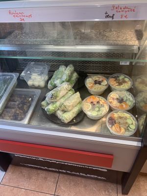 To go salads  at Les Bons Enfants Végétariens  in Saint-pierre