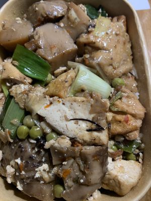 Tofu veggie dish  at Les Bons Enfants Végétariens  in Saint-pierre