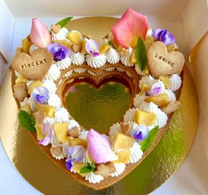 heart cake at Lola Pâtisserie in Reze