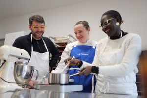 Baking class at Lola Pâtisserie in Reze