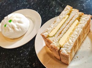 Margarine and vegan Bao at Old House Vegetarian - 老屋素食 in Miri