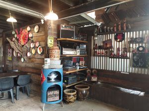 Interior at Old House Vegetarian - 老屋素食 in Miri