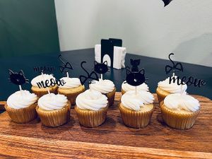 vegan vanilla cupcake! yum at Catnip Café and Lounge in Plant City