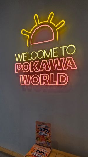Sign at Pokawa - Rue de Verdun in Nantes