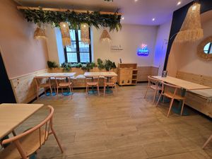 Interior at the back at Pokawa - Rue de Verdun in Nantes