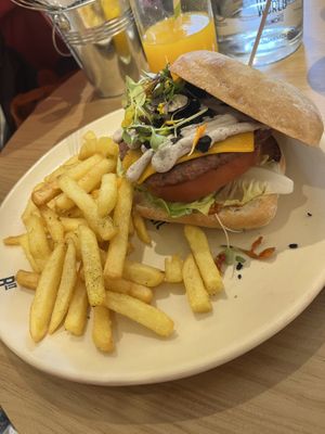 Vegan burger   at Brunchit - Salamanca in Madrid