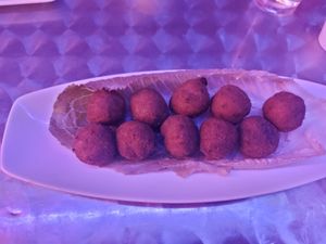 Croquetas veganas at Junípero in Toledo