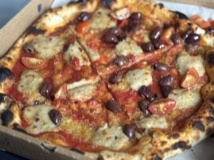   at Jungel Pizza - Adamstuen in Oslo