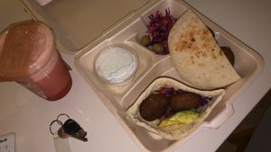 Falafel with hummus, Puut juice at Vegetariano Mar y Tierra in Tulum