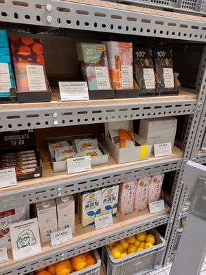 Chocolate etc. at Juice Stand Bubbles - Shibuya Scramble Square in Tokyo