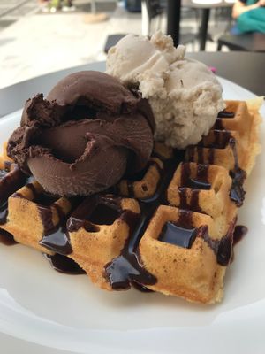 vegan waffle vegan nutella vegan chocolate and banana  at Ice Queen Gelato in Athens