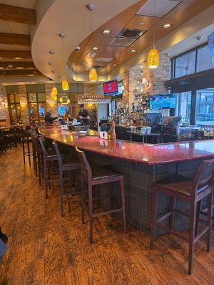 Bar area at Travinia in Leesburg