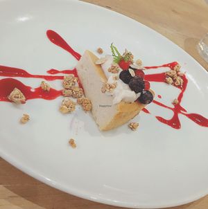 cheesecake at Paprika Shokudo Vegan in Osaka