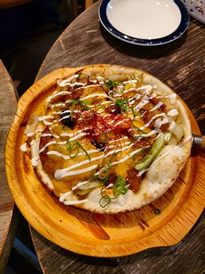 Pizza Yakiniku-Style at Paprika Shokudo Vegan in Osaka