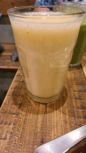 Banana daiquiri at Paprika Shokudo Vegan in Osaka